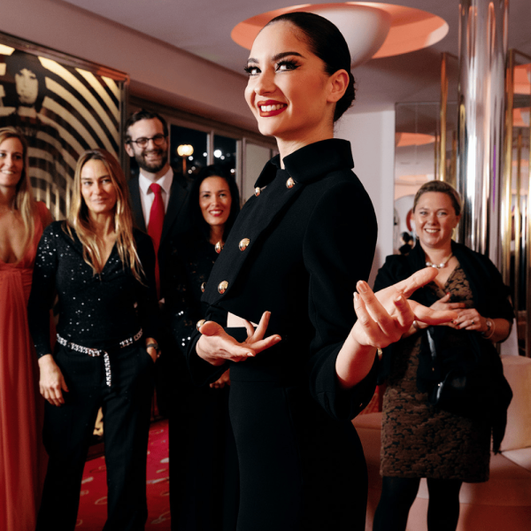 CRAZY EXPERIENCE — Crazy Horse Paris